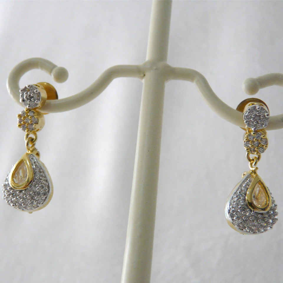 One Carat Gold Earrings
