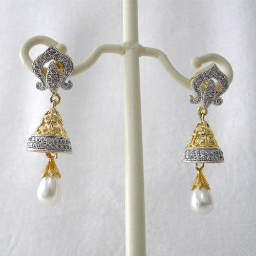 One Carat Gold Earring