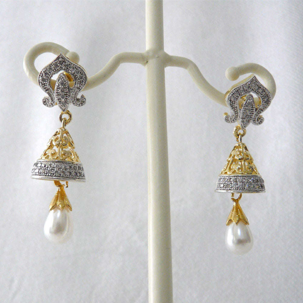 One Carat Gold Earring