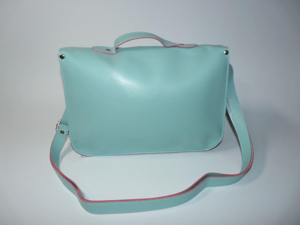 Prestigious Ladies Leather Bag