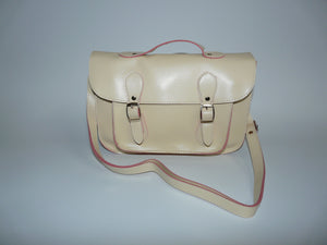Prestigious Ladies Leather Bag