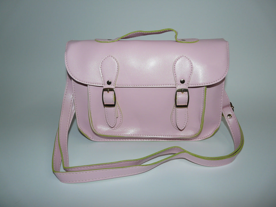 Prestigious Ladies Leather Bag