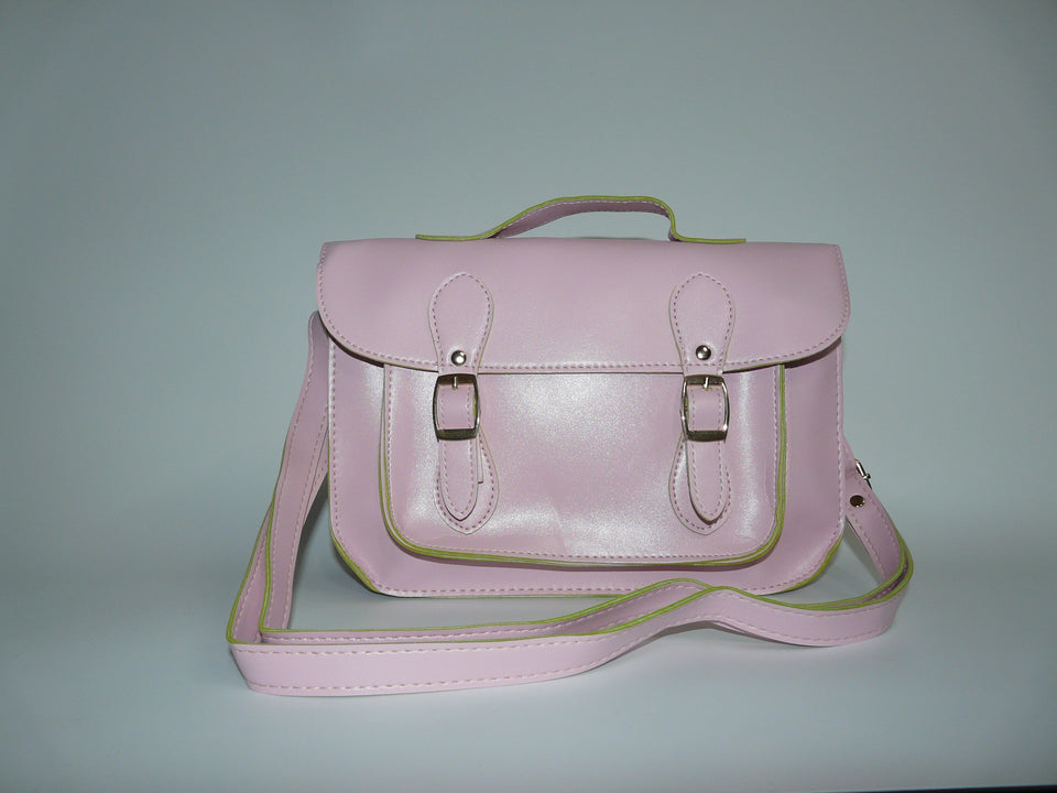 Prestigious Ladies Leather Bag